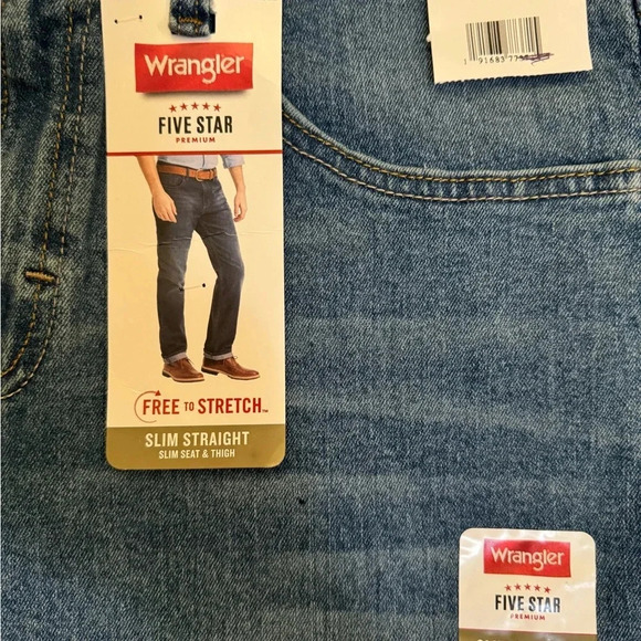 Wrangler Men's Slim Straight Fit Jean with Stretch - Picture 8 of 8